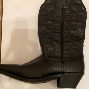 🤠SIZE 8 black Laredo boots